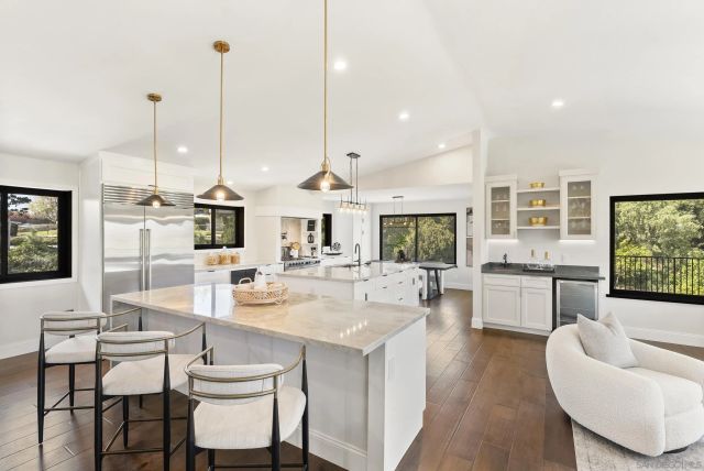 1080 Landavo Rancho Rd, Escondido, CA 92027