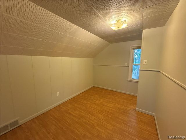 16610 Collingham Drive, Detroit, MI 48205