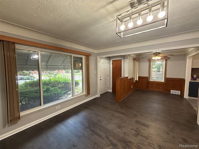 16610 Collingham Drive, Detroit, MI 48205