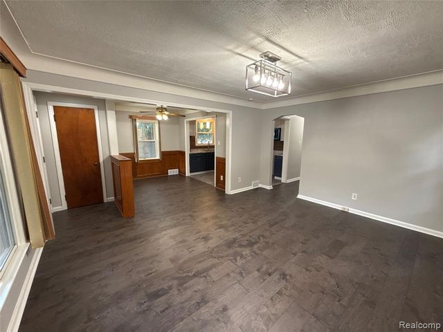 16610 Collingham Drive, Detroit, MI 48205