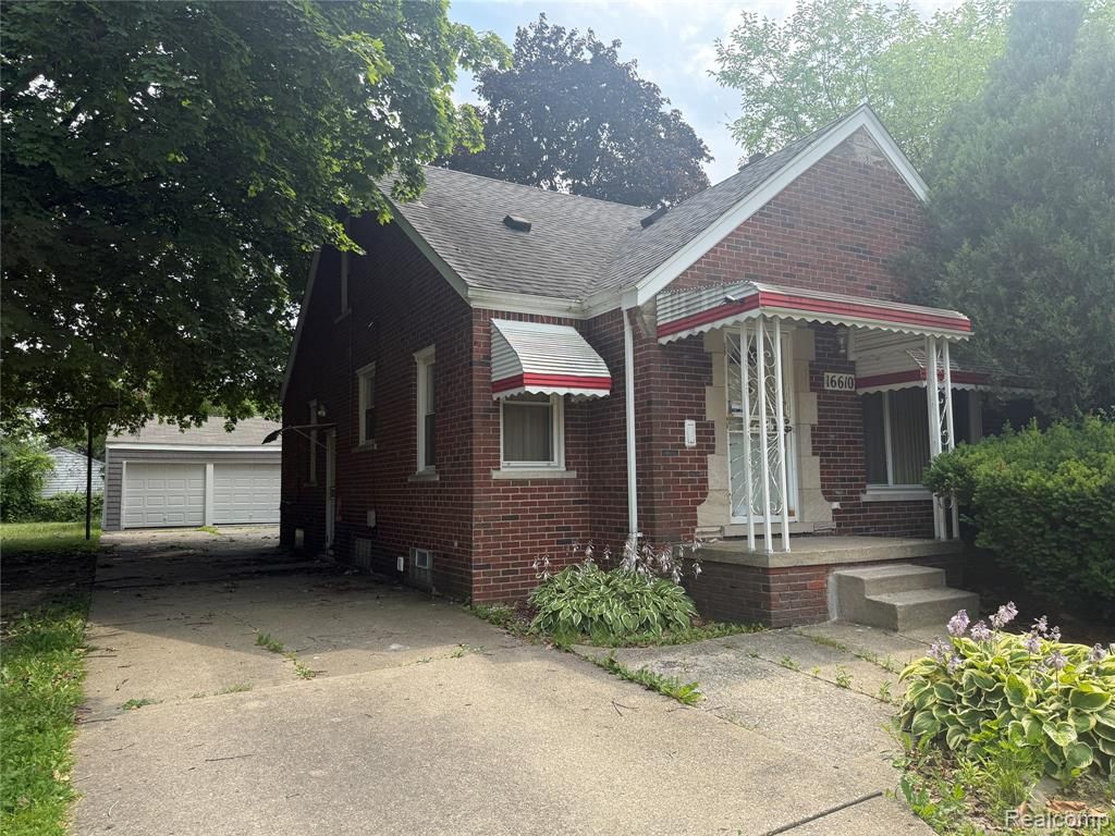 16610 Collingham Drive, Detroit, MI 48205