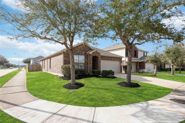 5803 Camelia Evergreen Lane, Richmond, TX 77407