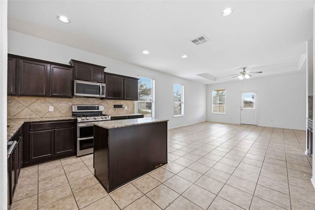 5803 Camelia Evergreen Lane, Richmond, TX 77407