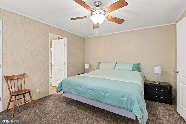 32 HATHAWAY DRIVE, Carlisle, PA 17015