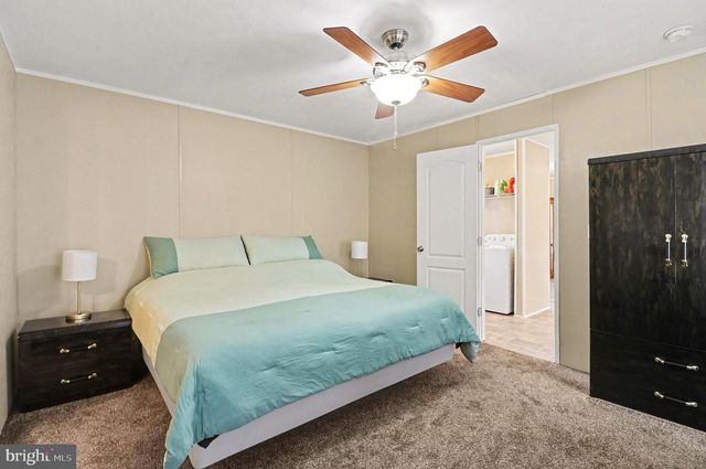 32 HATHAWAY DRIVE, Carlisle, PA 17015