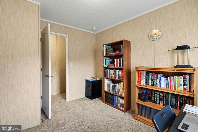 32 HATHAWAY DRIVE, Carlisle, PA 17015