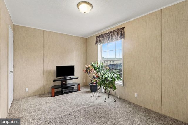 32 HATHAWAY DRIVE, Carlisle, PA 17015