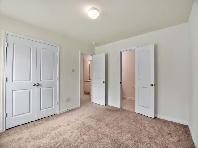 24617 Pools Creek Way Way, Huntsville, TX 77320