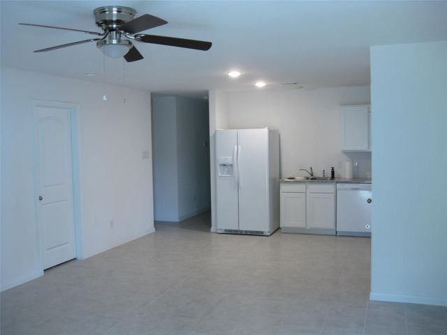 24617 Pools Creek Way Way, Huntsville, TX 77320