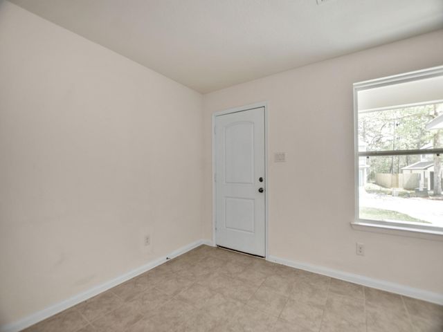 24617 Pools Creek Way Way, Huntsville, TX 77320