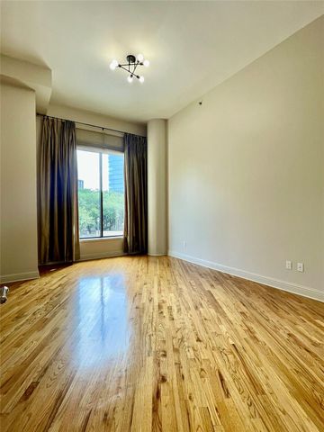 5005 Hidalgo Street 312, Houston, TX 77056