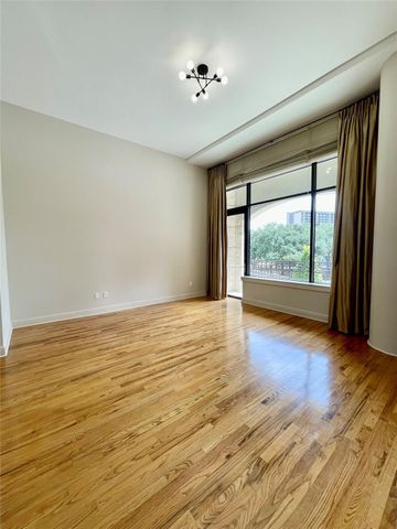 5005 Hidalgo Street 312, Houston, TX 77056