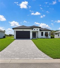 3702 NW 42nd ST, Cape Coral, FL 33993