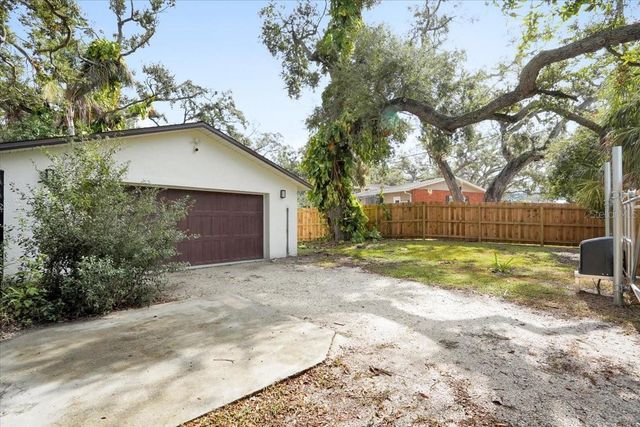 4811 26TH AVENUE W, Bradenton, FL 34209