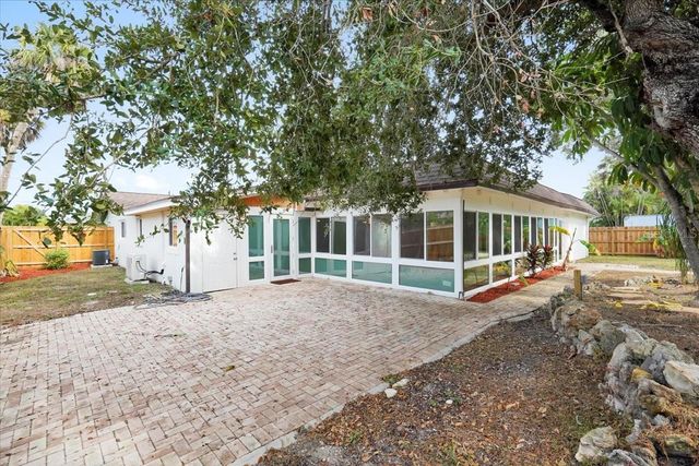 4811 26TH AVENUE W, Bradenton, FL 34209