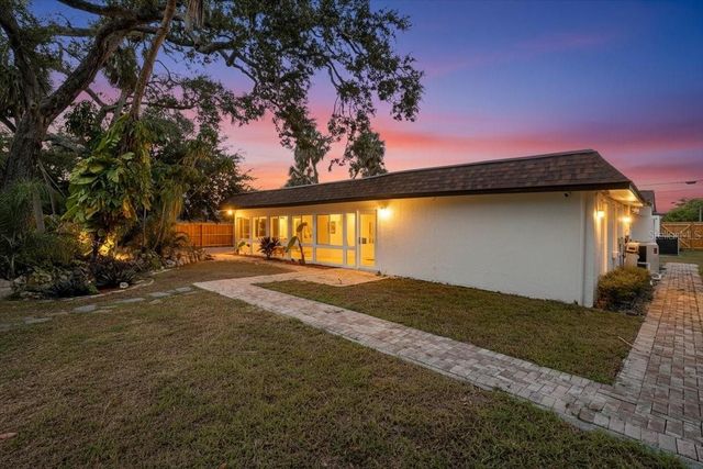 4811 26TH AVENUE W, Bradenton, FL 34209