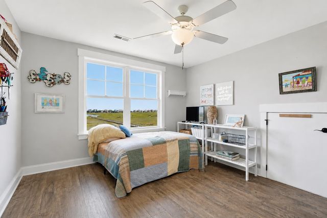82 Marsh Grass Way, Pawleys Island, SC 29585