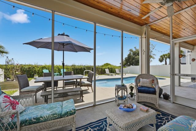82 Marsh Grass Way, Pawleys Island, SC 29585