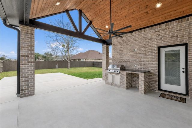 4355 Fox River, Bryan, TX 77802