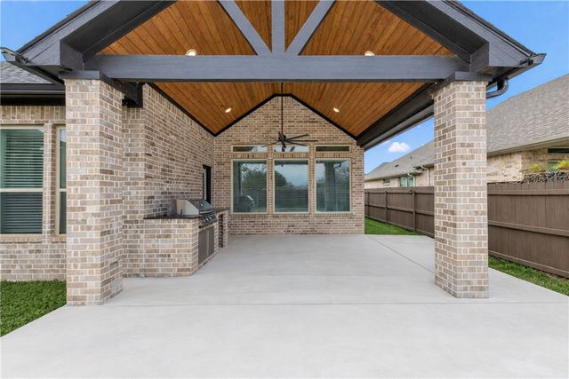 4355 Fox River, Bryan, TX 77802
