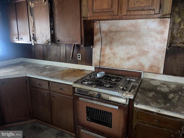 708 JEFFREY ST, Chester, PA 19013