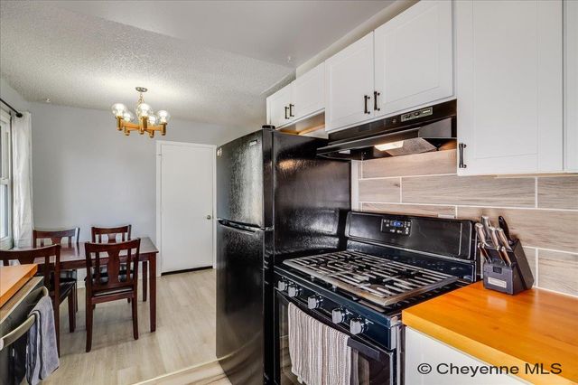 4700 KING ARTHUR WY, Cheyenne, WY 82009