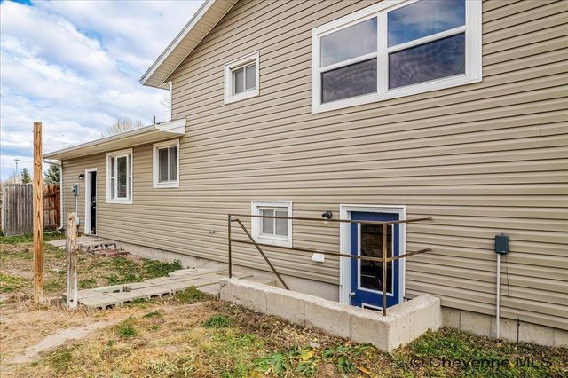 4700 KING ARTHUR WY, Cheyenne, WY 82009