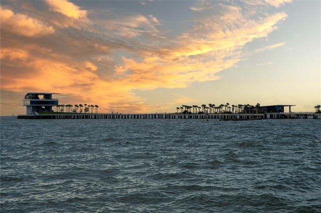 316 8TH STREET S 402, St Petersburg, FL 33701