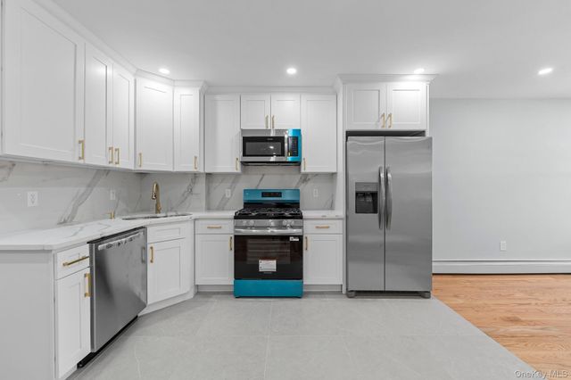 24 E 55th Street, Brooklyn, NY 11203