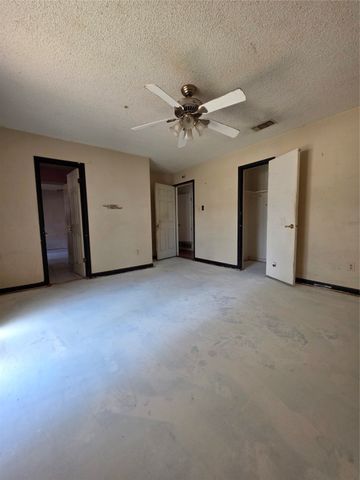 1115 Green River Trail, Cleburne, TX 76033