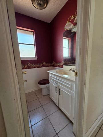 1115 Green River Trail, Cleburne, TX 76033