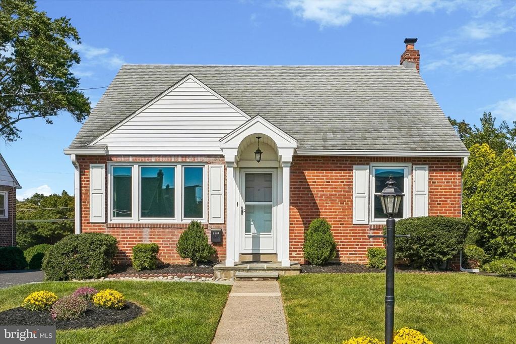 1309 HARRINGTON RD, HAVERTOWN, PA 19083 — exterior