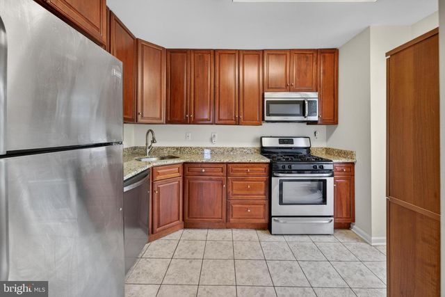 648 COVINGTON CT, Sewell, NJ 08080