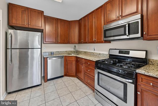 648 COVINGTON CT, Sewell, NJ 08080