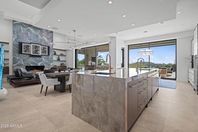 23216 N 95TH Street, Scottsdale, AZ 85255