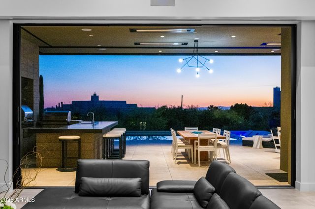 23216 N 95TH Street, Scottsdale, AZ 85255