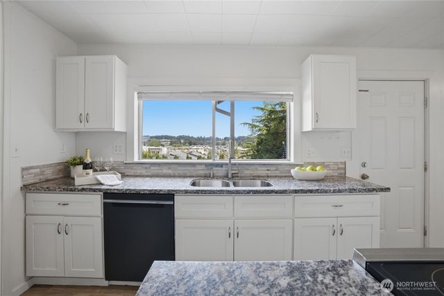 3604 Dahl Road NW, Silverdale, WA 98383