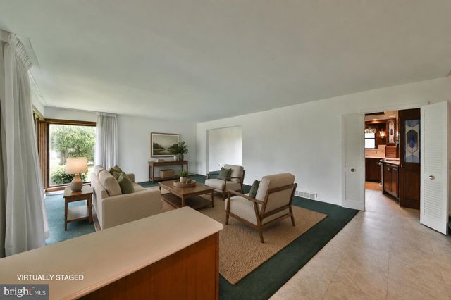 1133 BALLYTORE RD, Huntingdon Valley, PA 19006