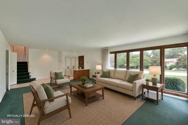 1133 BALLYTORE RD, Huntingdon Valley, PA 19006
