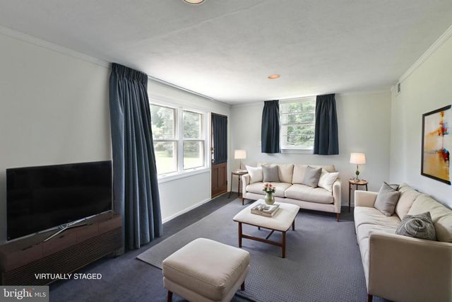 1133 BALLYTORE RD, Huntingdon Valley, PA 19006
