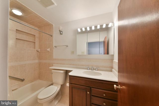 1133 BALLYTORE RD, Huntingdon Valley, PA 19006
