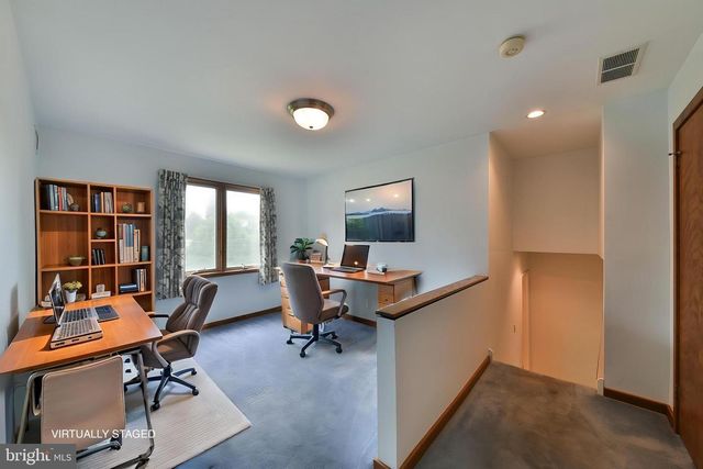 1133 BALLYTORE RD, Huntingdon Valley, PA 19006