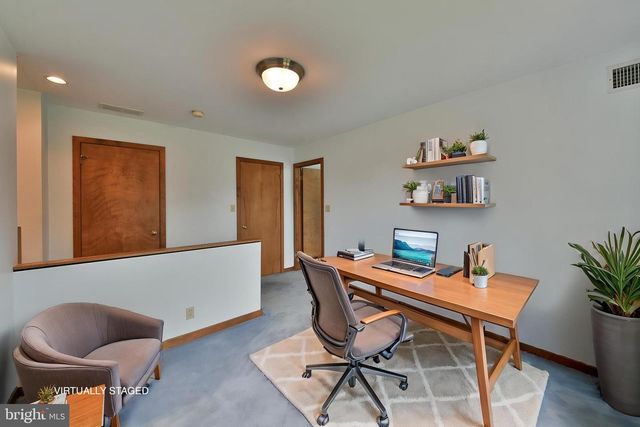 1133 BALLYTORE RD, Huntingdon Valley, PA 19006