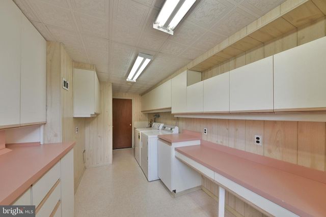 1133 BALLYTORE RD, Huntingdon Valley, PA 19006