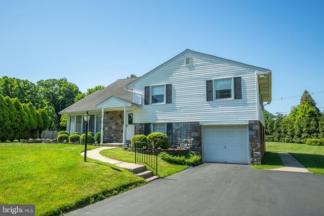 1133 BALLYTORE RD, Huntingdon Valley, PA 19006