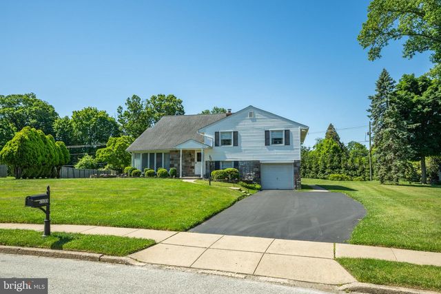 1133 BALLYTORE RD, Huntingdon Valley, PA 19006