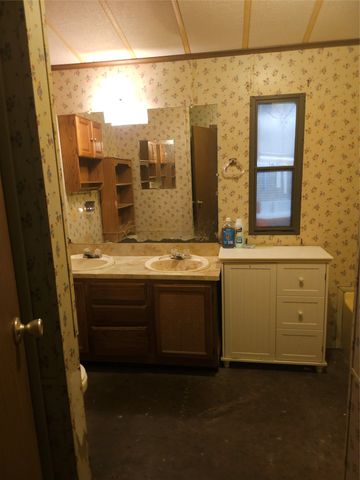 109 Hcr 2134, Whitney, TX 76692