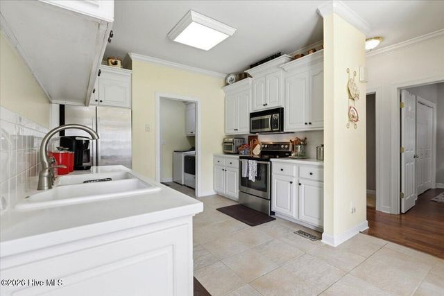 202 Mossburg Drive, Goldsboro, NC 27530