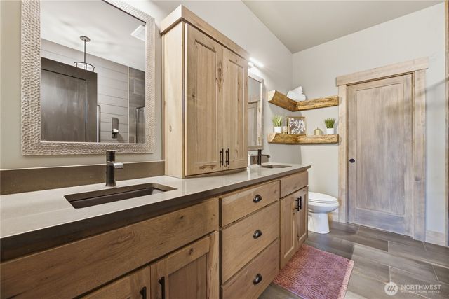 7513 182nd Ave E, Bonney Lake, WA 98391