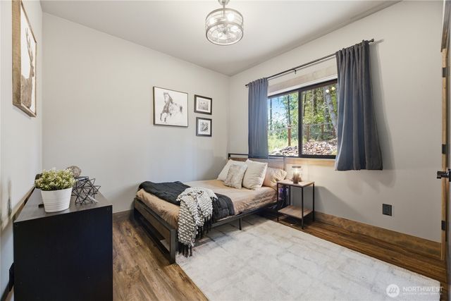 7513 182nd Ave E, Bonney Lake, WA 98391